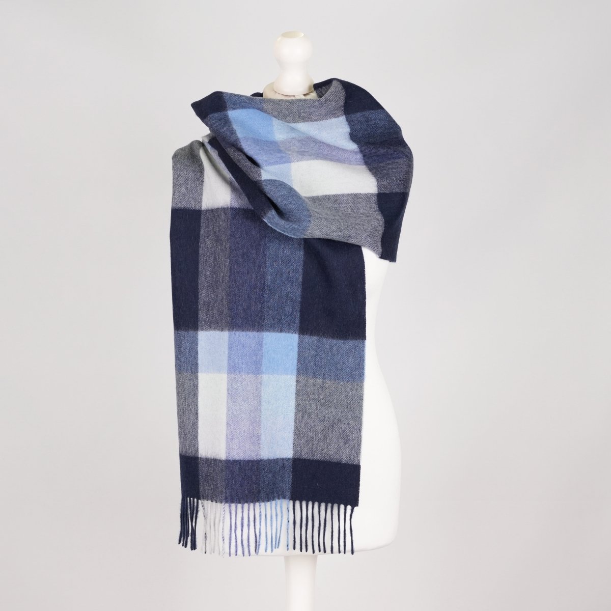 100% Lambswool Wide Scarf Soft Unisex Winter Wrap Heritage of Scotland - Galaxy Check Eclipse - Heritage Of Scotland -