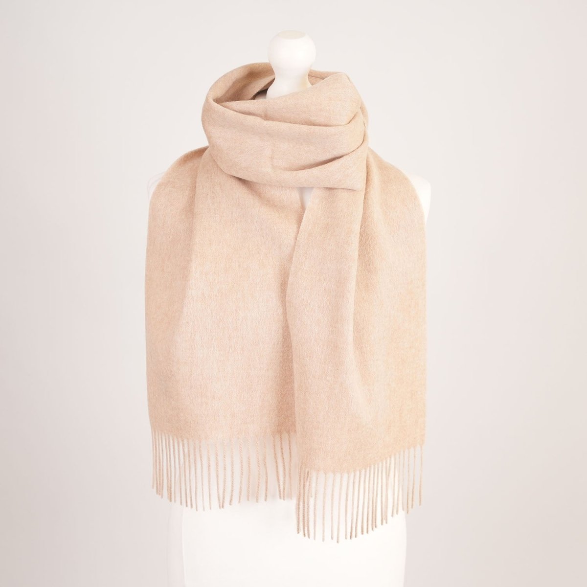 Edinburgh 100% Lambswool Wide Scarf - Premium Soft Wool Wrap - Edinburgh 100% Lambswool Wide Scarf – Premium Soft Wool Wrap - Plain Vicuna - Heritage Of Scotland -