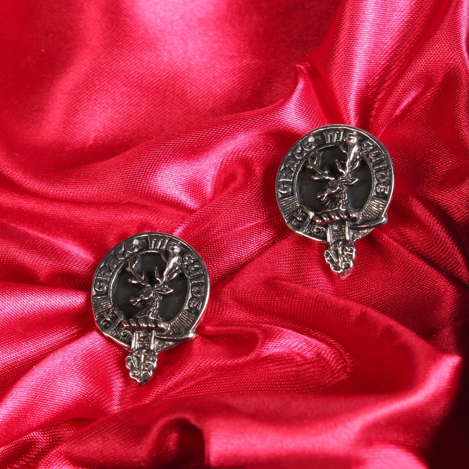 Forbes Clan Badge, Kilt Pin, Lapel Pin, Cufflinks, Keyring/Key Fob & Gift Set — Fine Pewter by Art Pewter — Made in Scotland (Shiny Finish) - Heritage Of Scotland - Cufflinks