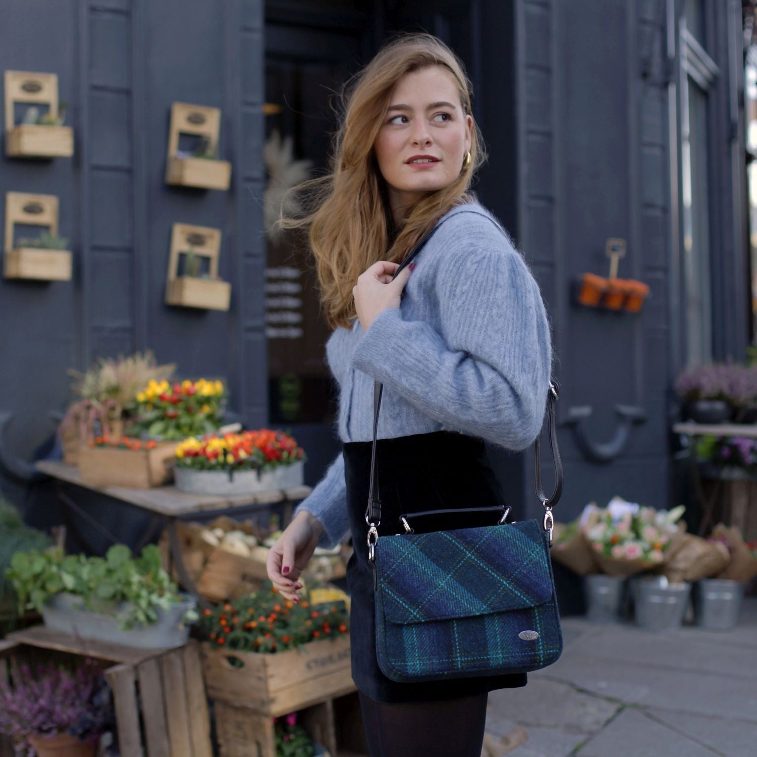 Harris Tweed Thurso Square Shoulder Bag - Stylish Tartan Everyday Bag - Heritage Of Scotland - MacLeod Tartan (COL015)