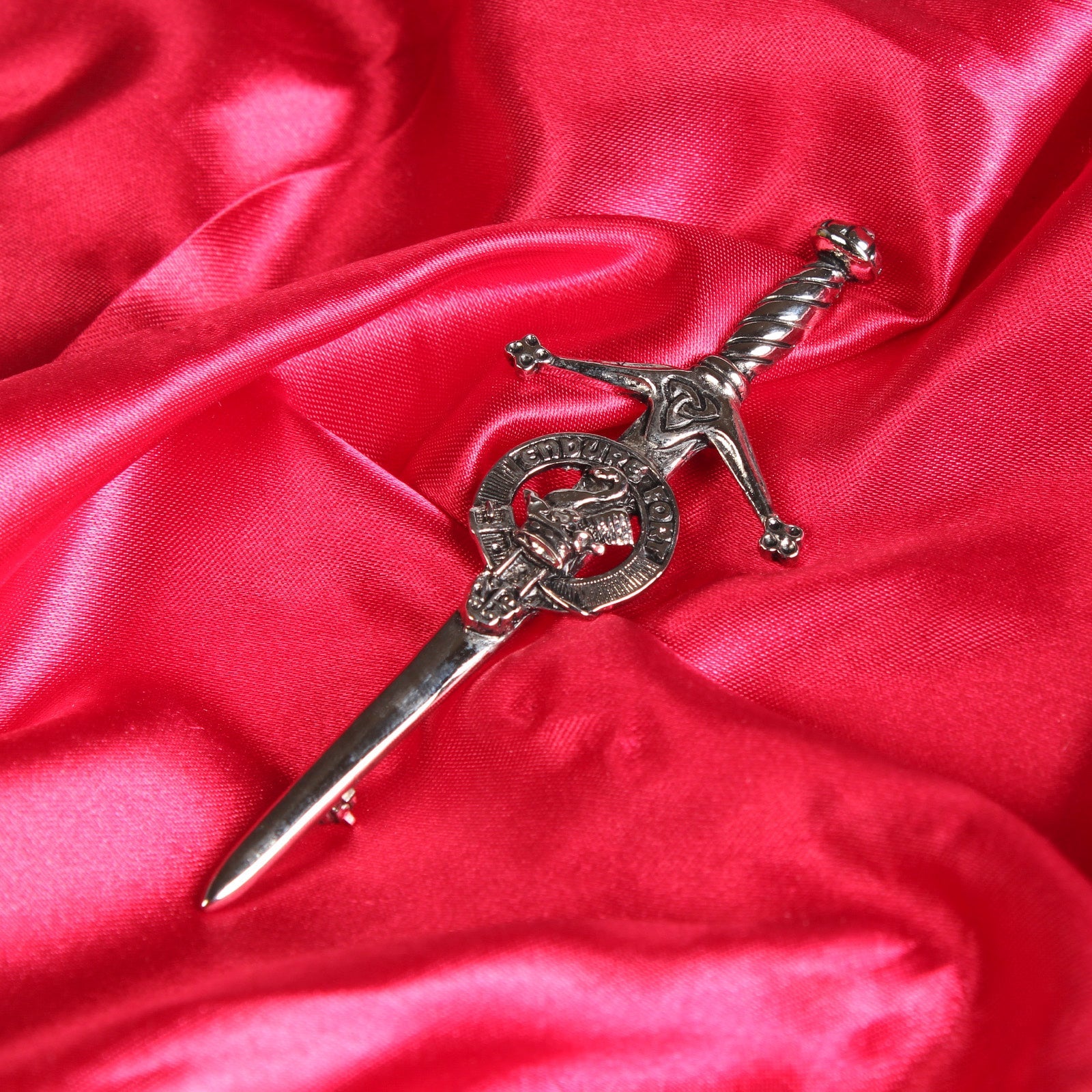 Lindsay Clan Badge, Kilt Pin, Lapel Pin, Cufflinks, Keyring/Key Fob & Gift Set — Fine Pewter by Art Pewter — Made in Scotland (Shiny Finish) - Heritage Of Scotland - Kilt Pin