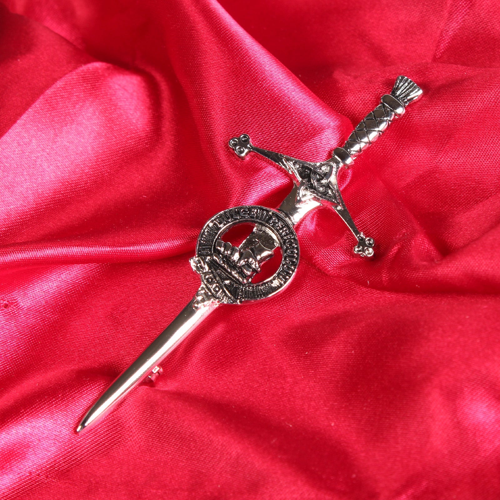 MacAulay Clan Badge, Kilt Pin, Lapel Pin, Cufflinks, Keyring/Key Fob & Gift Set — Fine Pewter by Art Pewter — Made in Scotland (Shiny Finish) - Heritage Of Scotland - Kilt Pin