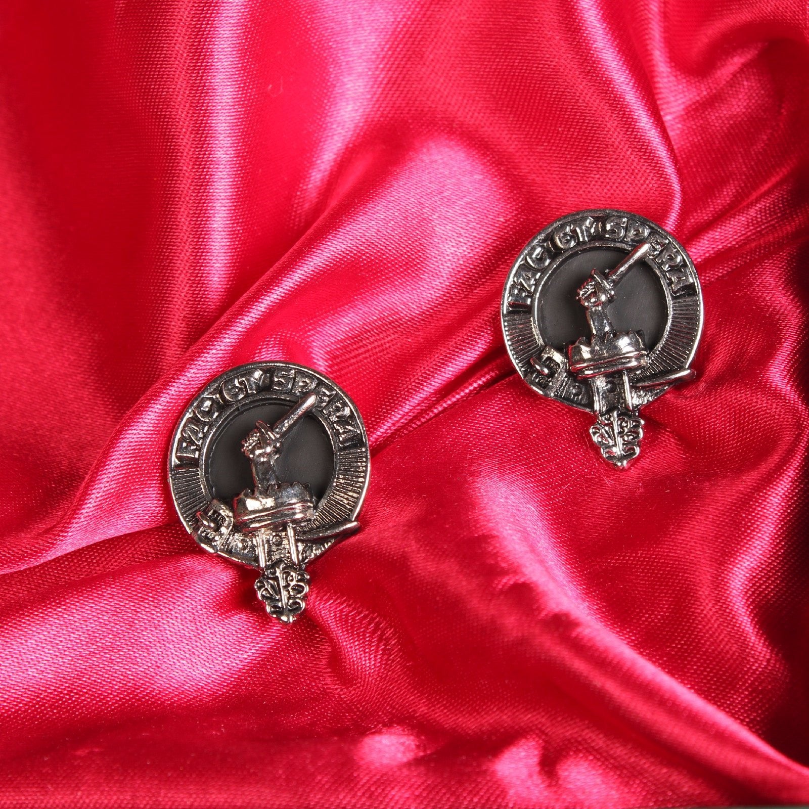 Matheson Clan Badge, Kilt Pin, Lapel Pin, Cufflinks, Keyring/Key Fob & Gift Set — Fine Pewter by Art Pewter — Made in Scotland (Shiny Finish) - Heritage Of Scotland - Cufflinks