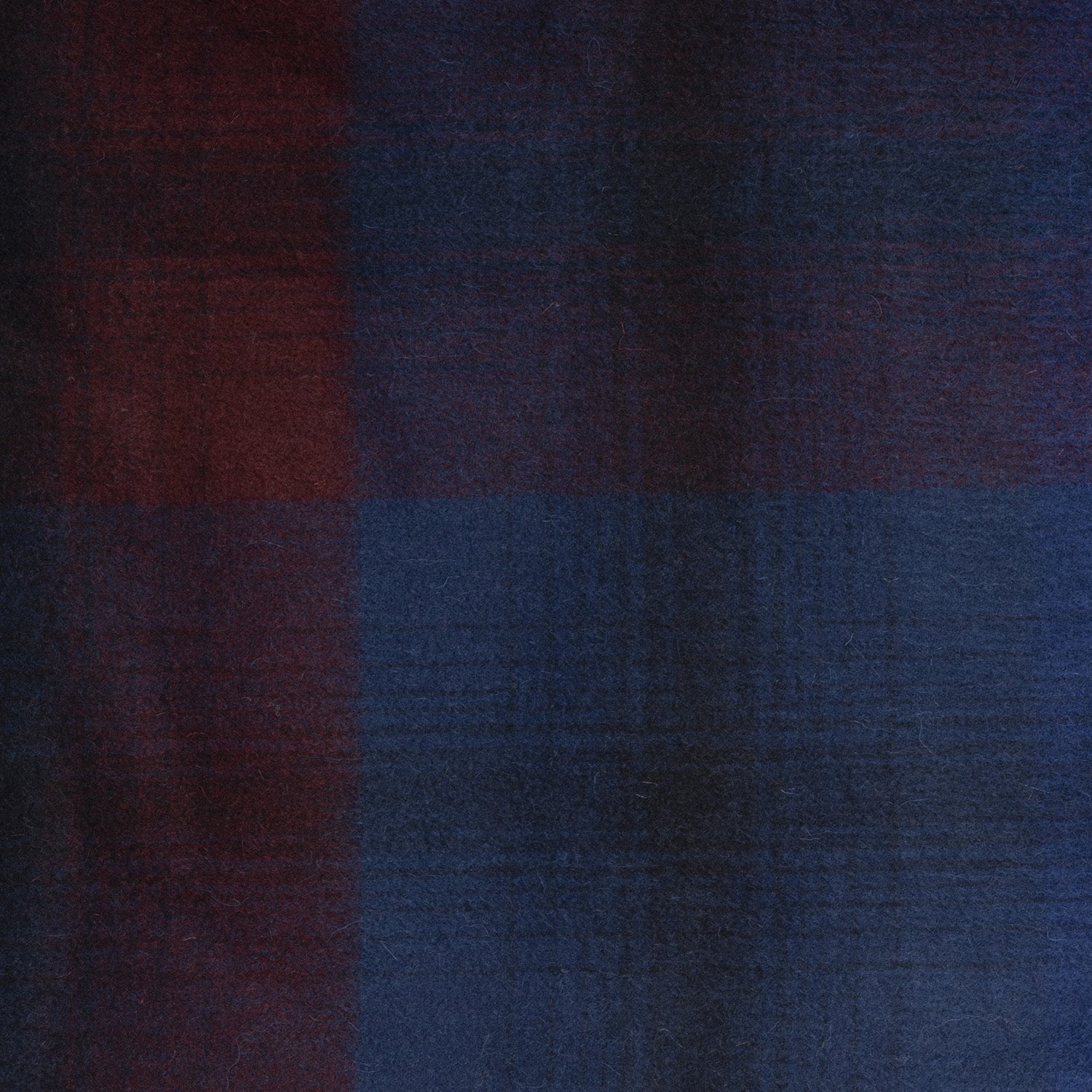 100% Lambswool Blanket Graded Block Check Indigo Blue - Heritage Of Scotland - GRADED BLOCK CHECK INDIGO BLUE