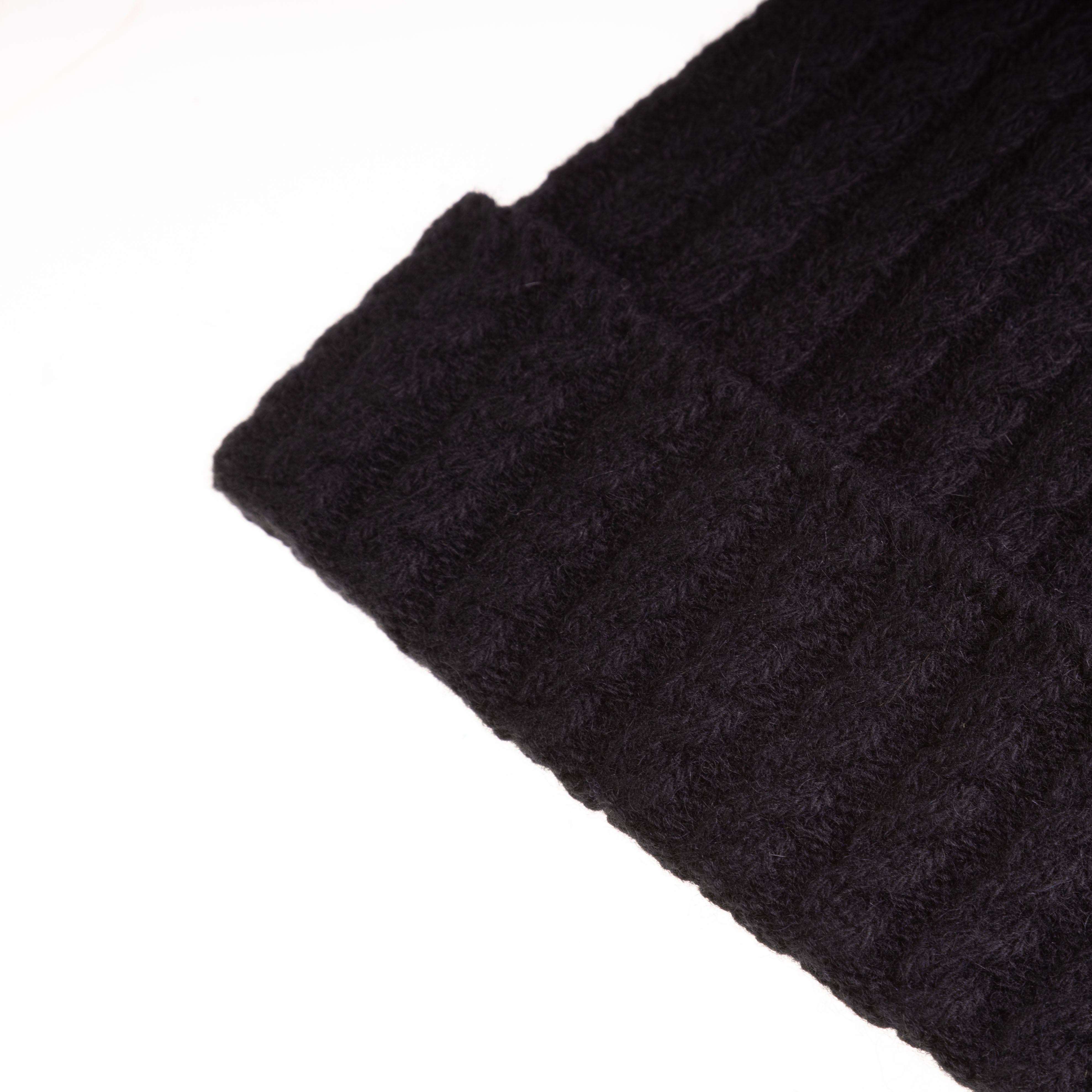Ladies Cable Lambswool Mix Beanie Pom Black - Heritage Of Scotland - BLACK