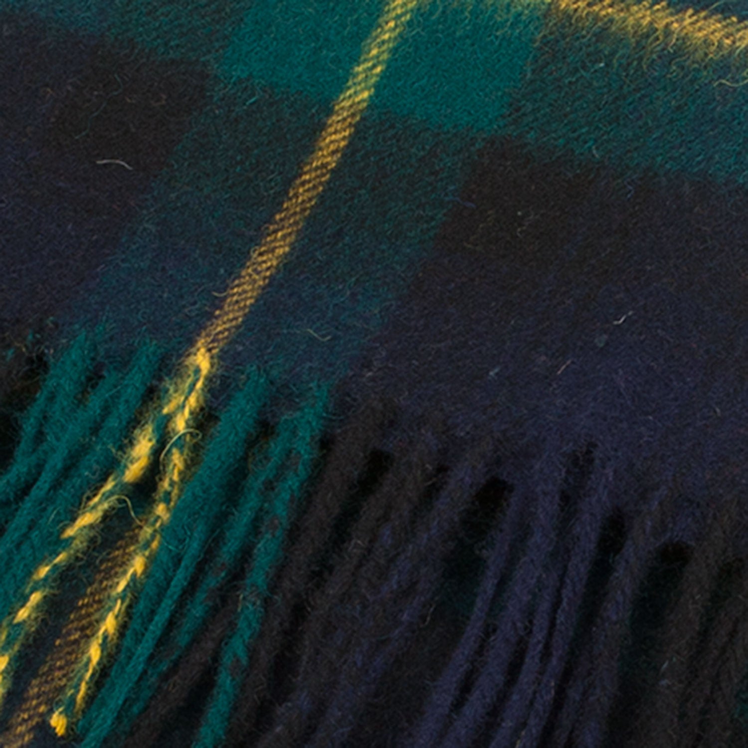 Lambswool Scottish Tartan Clan Scarf Gordon Clan - Heritage Of Scotland - GORDON CLAN