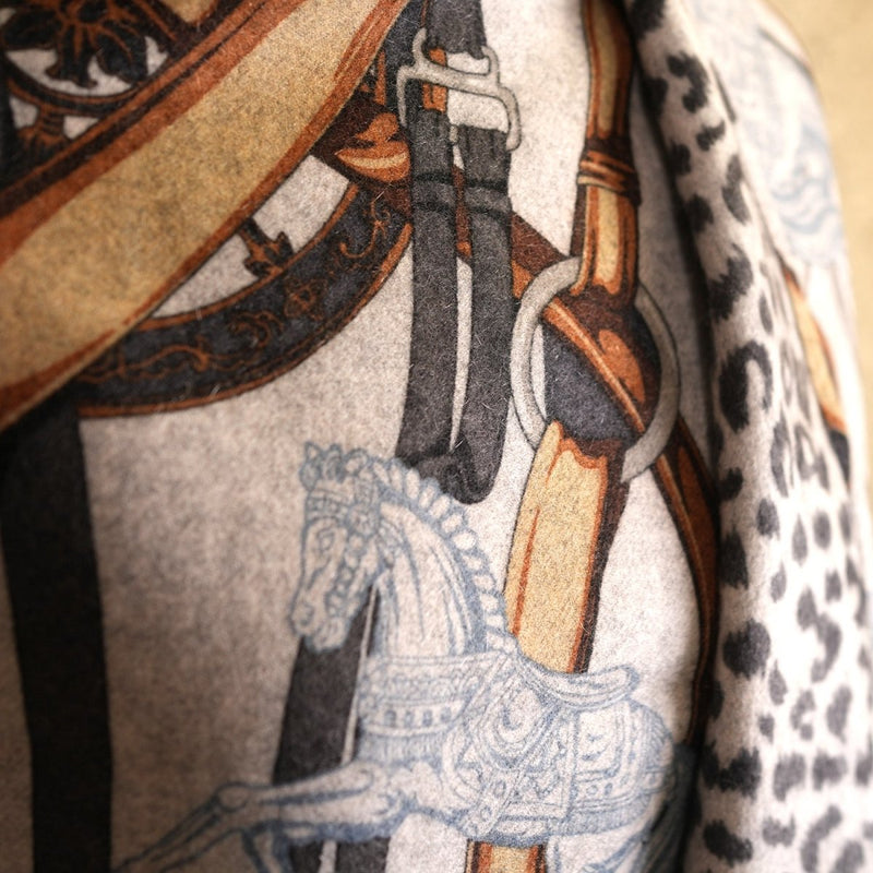 100% Cashmere Cape Belt Design - GREY - Heritage Of Scotland -