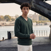 100% Cashmere Gents V Neck Plain Jumper KALE GREEN - Heritage Of Scotland - S