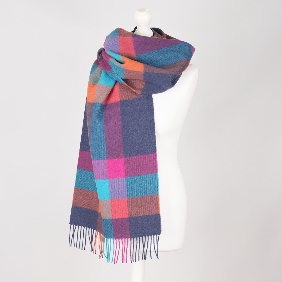 100% Lambswool Wide Scarf Soft Unisex Winter Wrap Heritage of Scotland - Galaxy Check Jazz - Heritage Of Scotland -