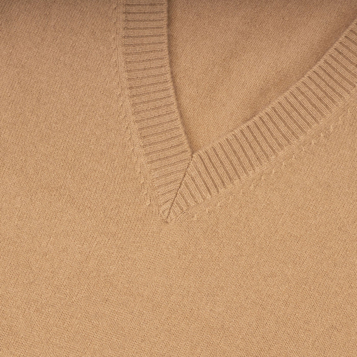 30% Cashmere V Tank Hazelnut - Heritage Of Scotland - HAZELNUT