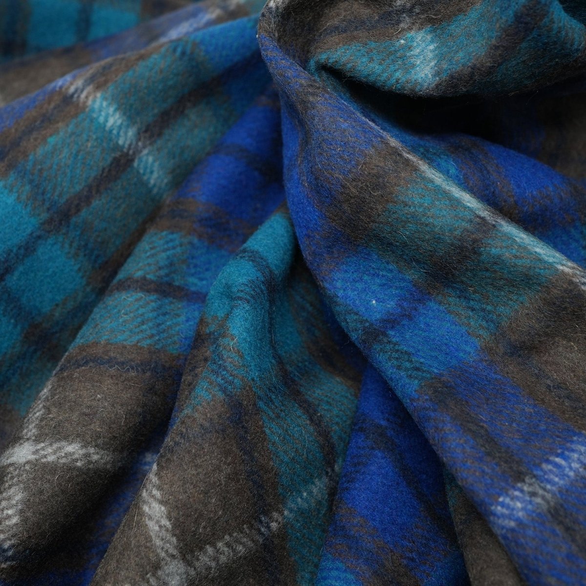 Ballantrae Highland Wool Blend Scottish Tartan Blanket Throw - Recycled Wool - 155 x 190 cm - BUCHANAN BLUE - Heritage Of Scotland - 
