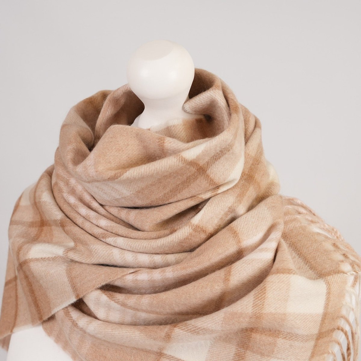Balmoral 100% Cashmere Woven Scarf Tartan and Checks - Made in Scotland - MORAY CHECK NATURAL - Heritage Of Scotland -