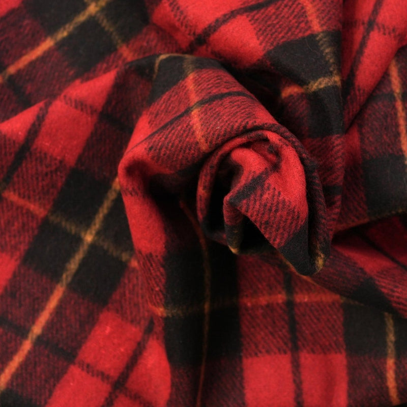Balmoral Woollen Knee Blanket with Fringed Edges - Wallace - Heritage Of Scotland - 