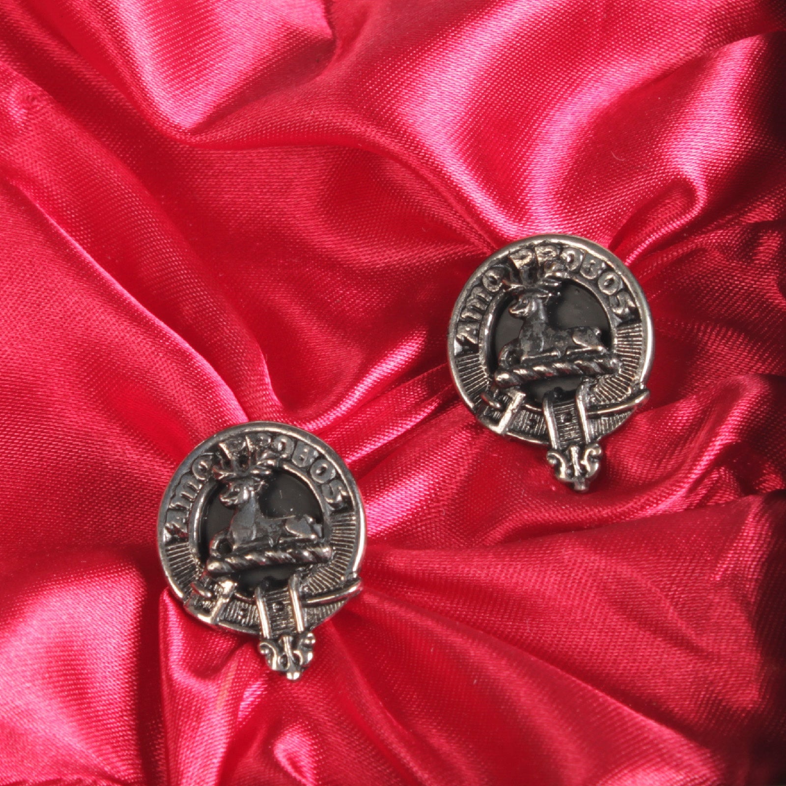 Blair Clan Badge, Kilt Pin, Lapel Pin, Cufflinks, Keyring/Key Fob & Gift Set — Fine Pewter by Art Pewter — Made in Scotland (Shiny Finish) - Heritage Of Scotland - Cufflinks