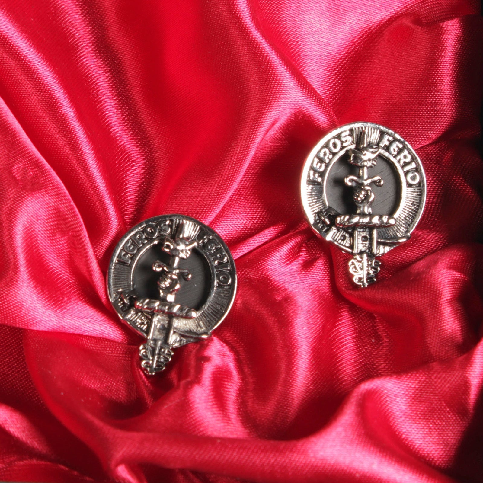 Chisholm Clan Badge, Kilt Pin, Lapel Pin, Cufflinks, Keyring/Key Fob & Gift Set — Fine Pewter by Art Pewter — Made in Scotland (Shiny Finish) - Heritage Of Scotland - Cufflinks