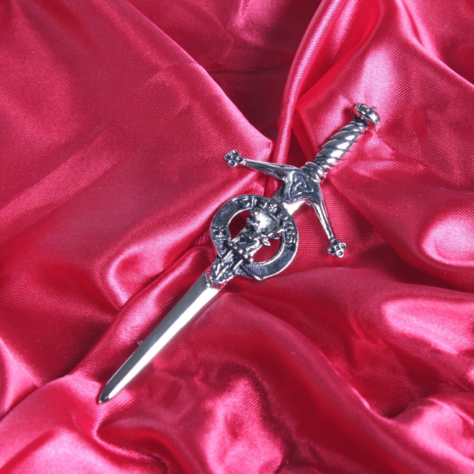 Colquhoun Clan Badge, Kilt Pin, Lapel Pin, Cufflinks, Keyring/Key Fob & Gift Set — Fine Pewter by Art Pewter — Made in Scotland (Shiny Finish) - Heritage Of Scotland - Kilt Pin