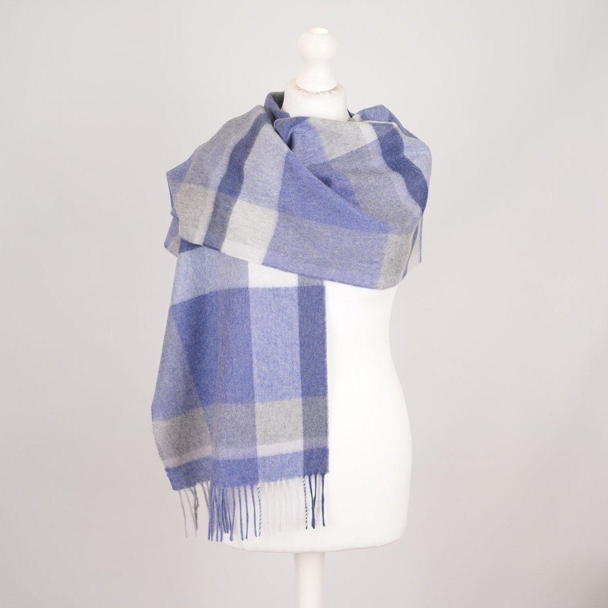 Edinburgh 100% Pure Cashmere Wide Scarf – Luxury Oversized Wrap - Middleton Blue - Heritage Of Scotland -