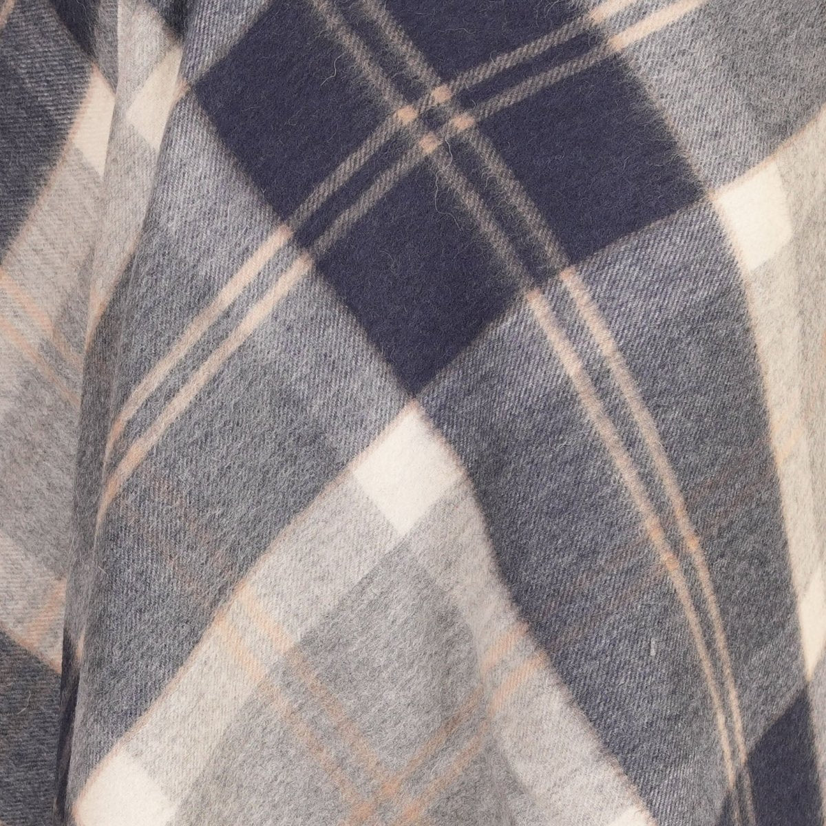 Edinburgh Lambswool Tartan Stole - Soft Luxury Check Wrap with Fringe - Bannockbane Silver - Heritage Of Scotland -