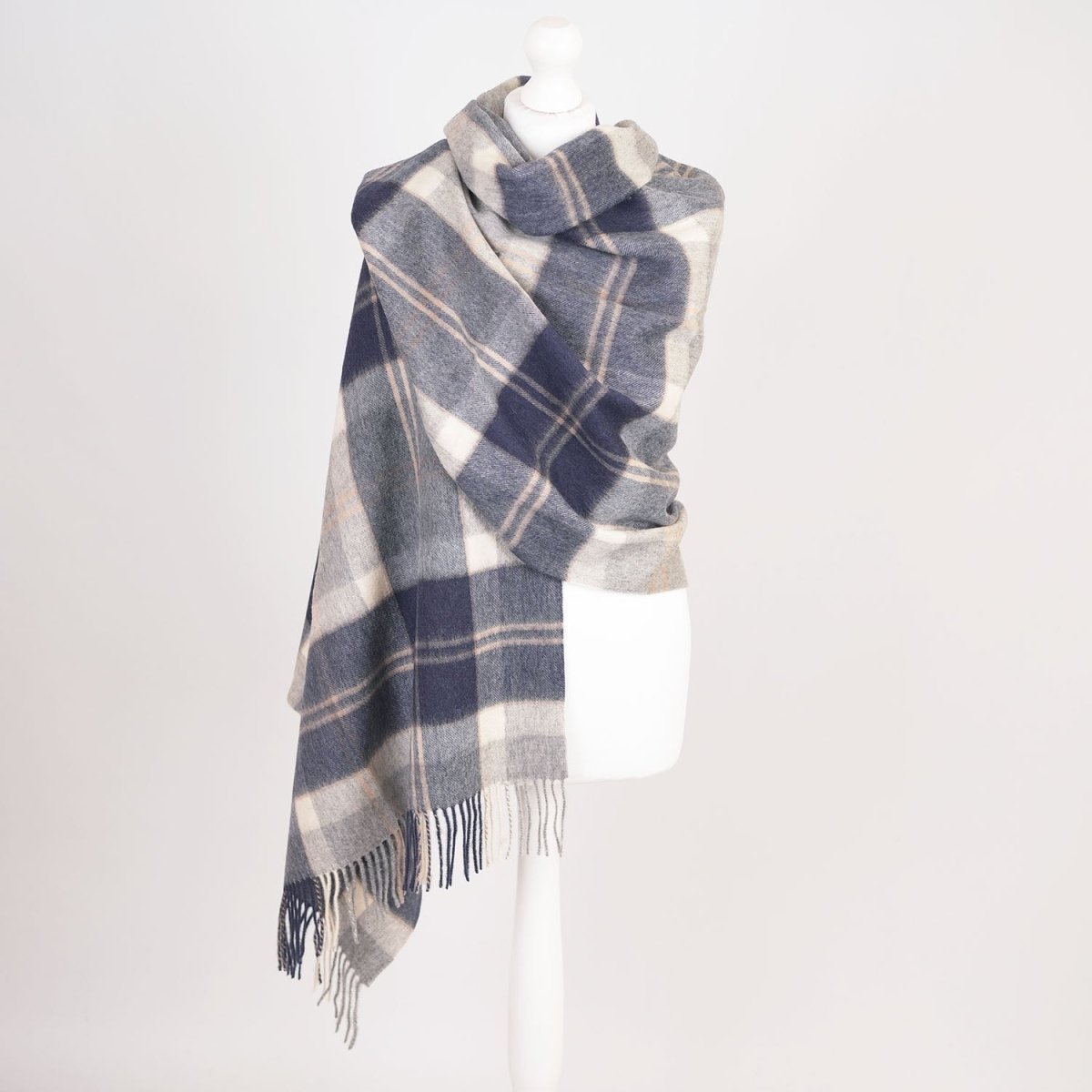 Edinburgh Lambswool Tartan Stole - Soft Luxury Check Wrap with Fringe - Bannockbane Silver - Heritage Of Scotland -
