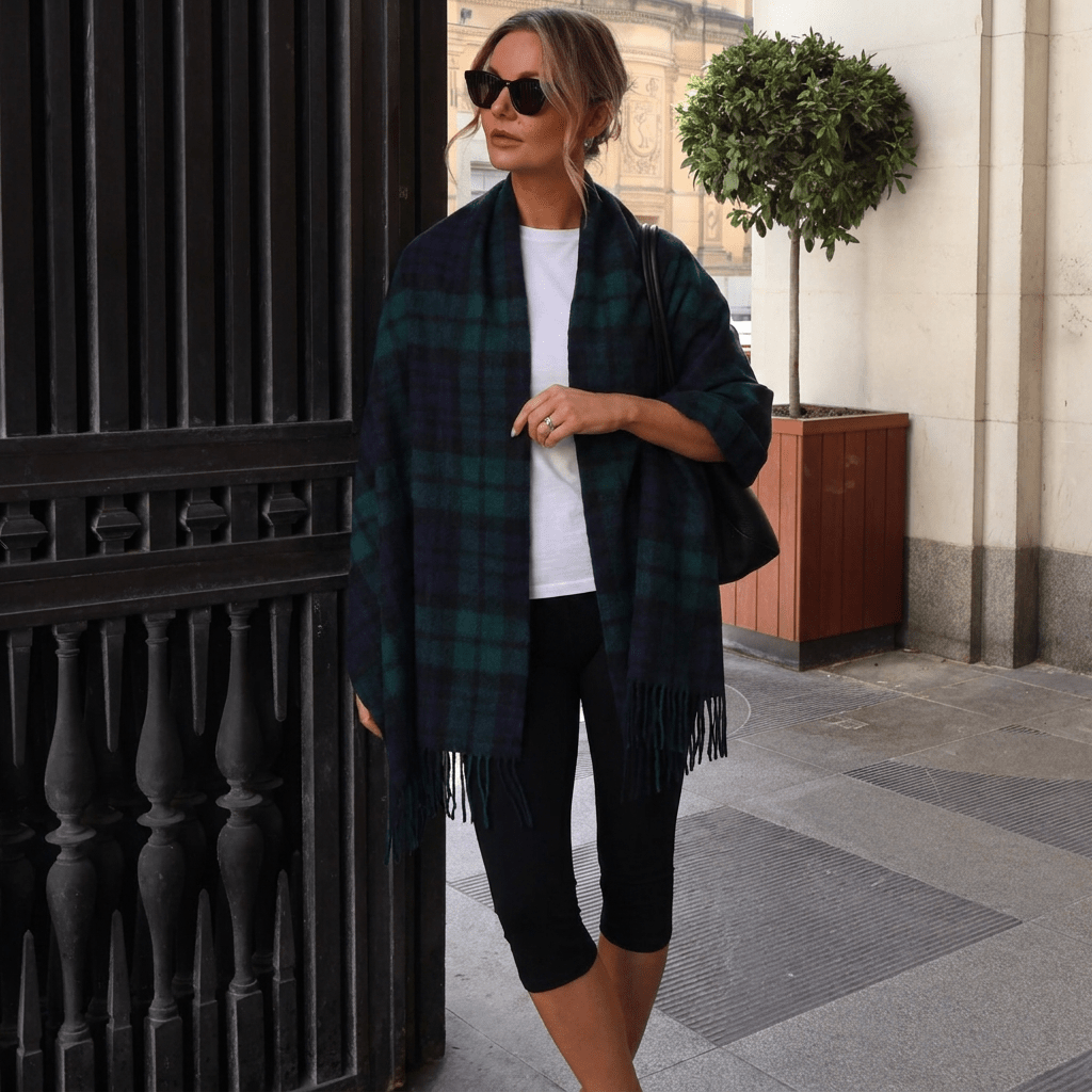 Edinburgh Lambswool Tartan Stole - Soft Luxury Check Wrap with Fringe - Black Watch - Heritage Of Scotland -