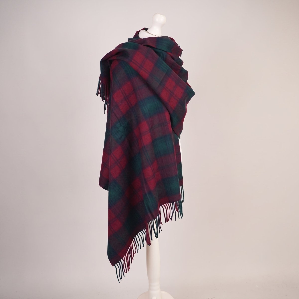 Edinburgh Lambswool Tartan Stole - Soft Luxury Check Wrap with Fringe - Lindsay - Heritage Of Scotland -