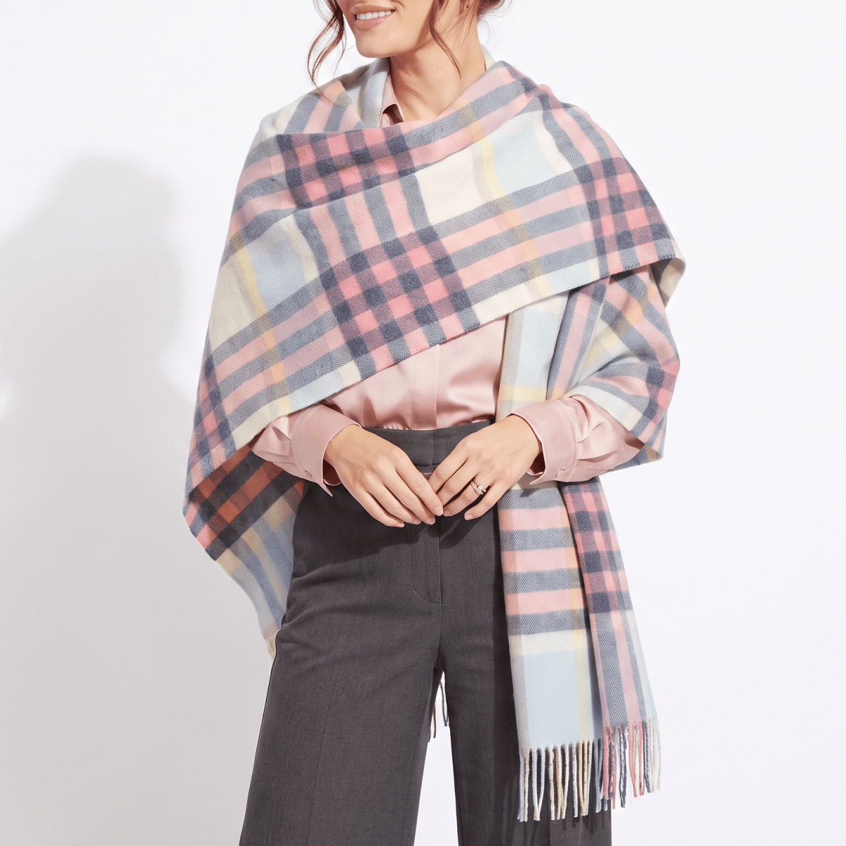 Edinburgh Lambswool Tartan Stole – Soft Luxury Check Wrap with Fringe - Pastel Pink - Heritage Of Scotland -