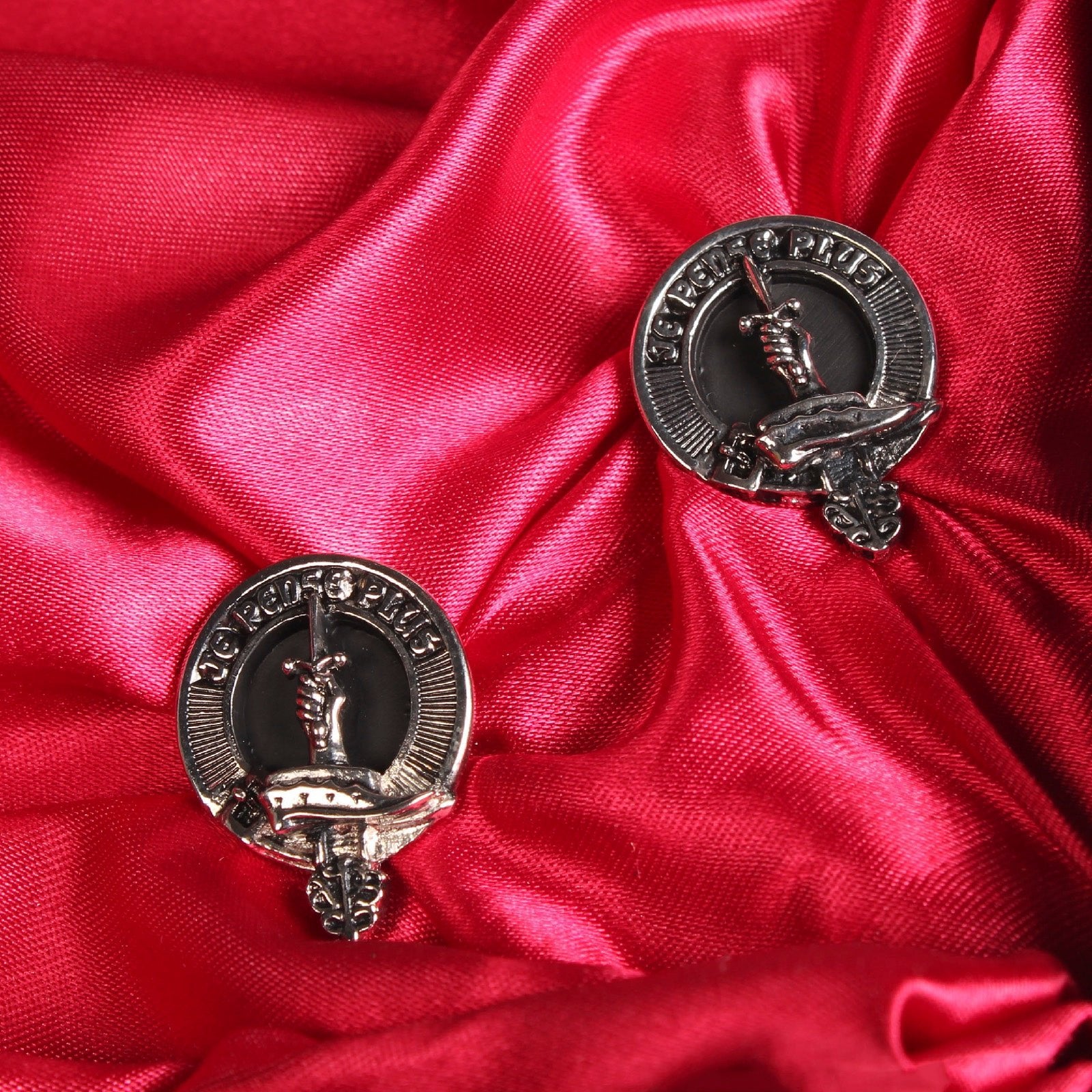 Erskine Clan Badge, Kilt Pin, Lapel Pin, Cufflinks, Keyring/Key Fob & Gift Set — Fine Pewter by Art Pewter — Made in Scotland (Shiny Finish) - Heritage Of Scotland - Cufflinks