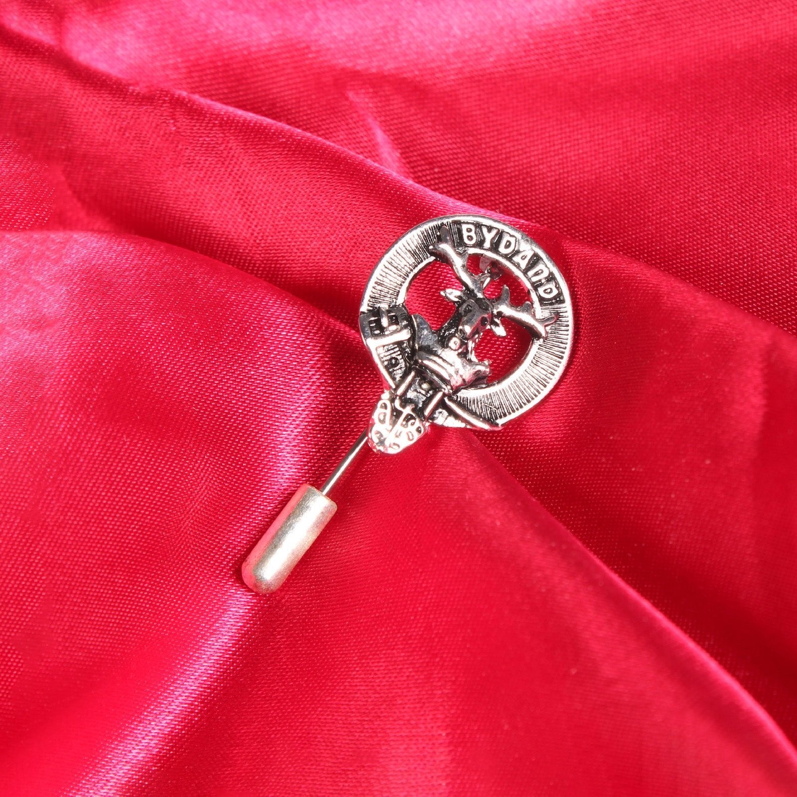 Gordon Clan Badge, Kilt Pin, Lapel Pin, Cufflinks, Keyring/Key Fob & Gift Set — Fine Pewter by Art Pewter — Made in Scotland (Shiny Finish) - Heritage Of Scotland - Lapel Pin