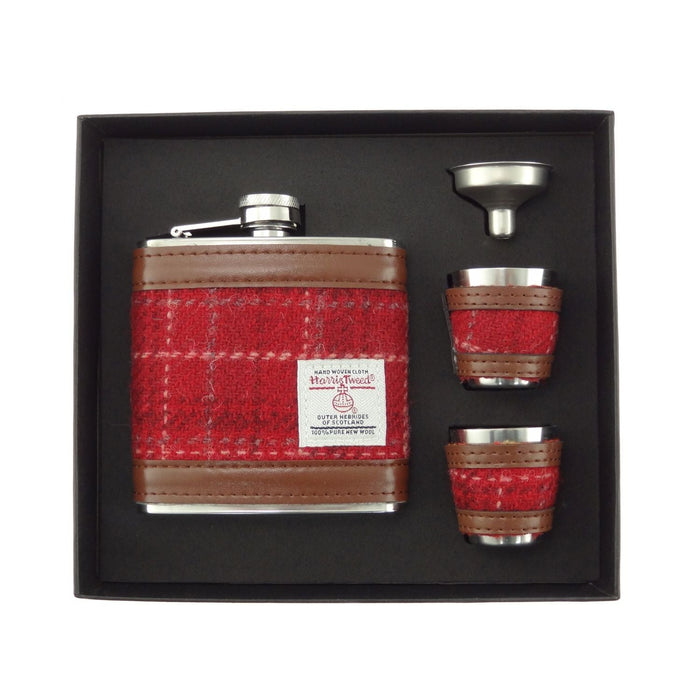 Harris Tweed 6oz Hip Flask Gift Set – Flask, Funnel and Cups - Heritage Of Scotland - Red Check (COL102)