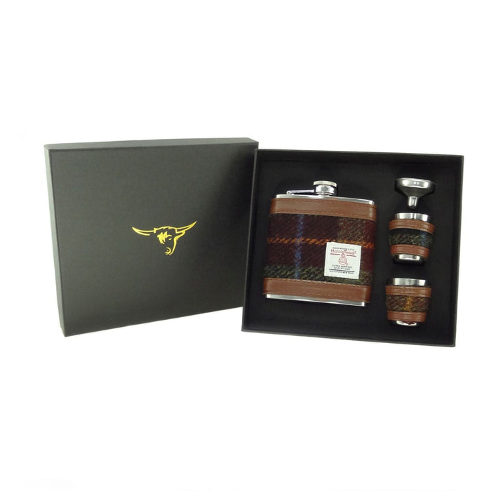 Harris Tweed 6oz Hip Flask Gift Set – Flask, Funnel and Cups - Heritage Of Scotland - Rust Check (COL059)