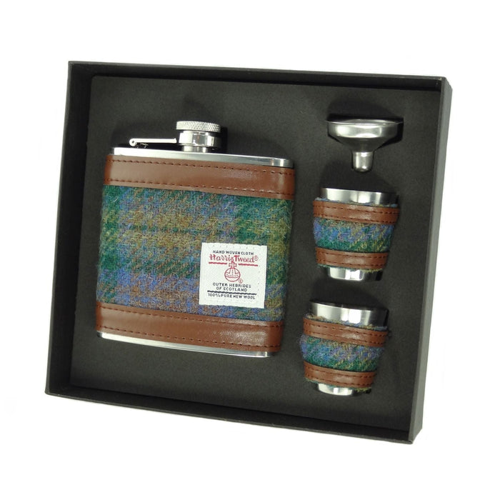 Harris Tweed 6oz Hip Flask Gift Set – Flask, Funnel and Cups - Heritage Of Scotland - Skye Tartan (COL094)