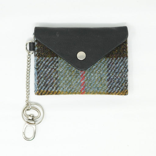 Harris Tweed Key Holder with Leather Flap - LOVAT CHECK / BLACK - Heritage Of Scotland -