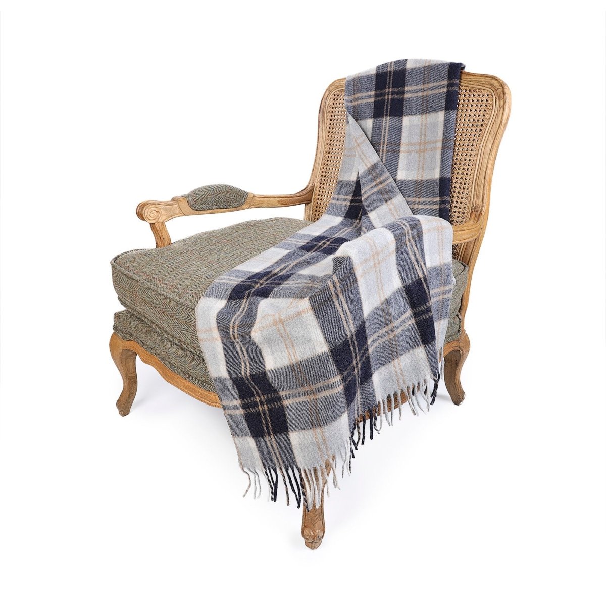 Highland Comfort – Recycled Wool Scottish Tartan Knee Blanket - BANNOCKBANE SILVER - Heritage Of Scotland -