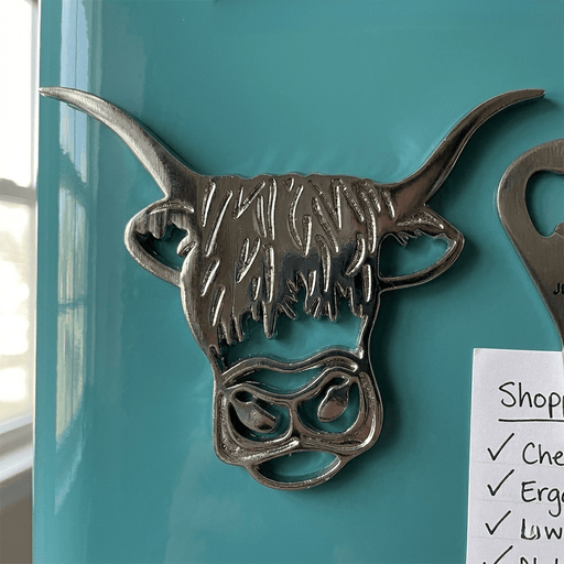 Highland Cow Metal Pin Badge – Scottish Cow Brooch Souvenir Gift - Heritage Of Scotland - 