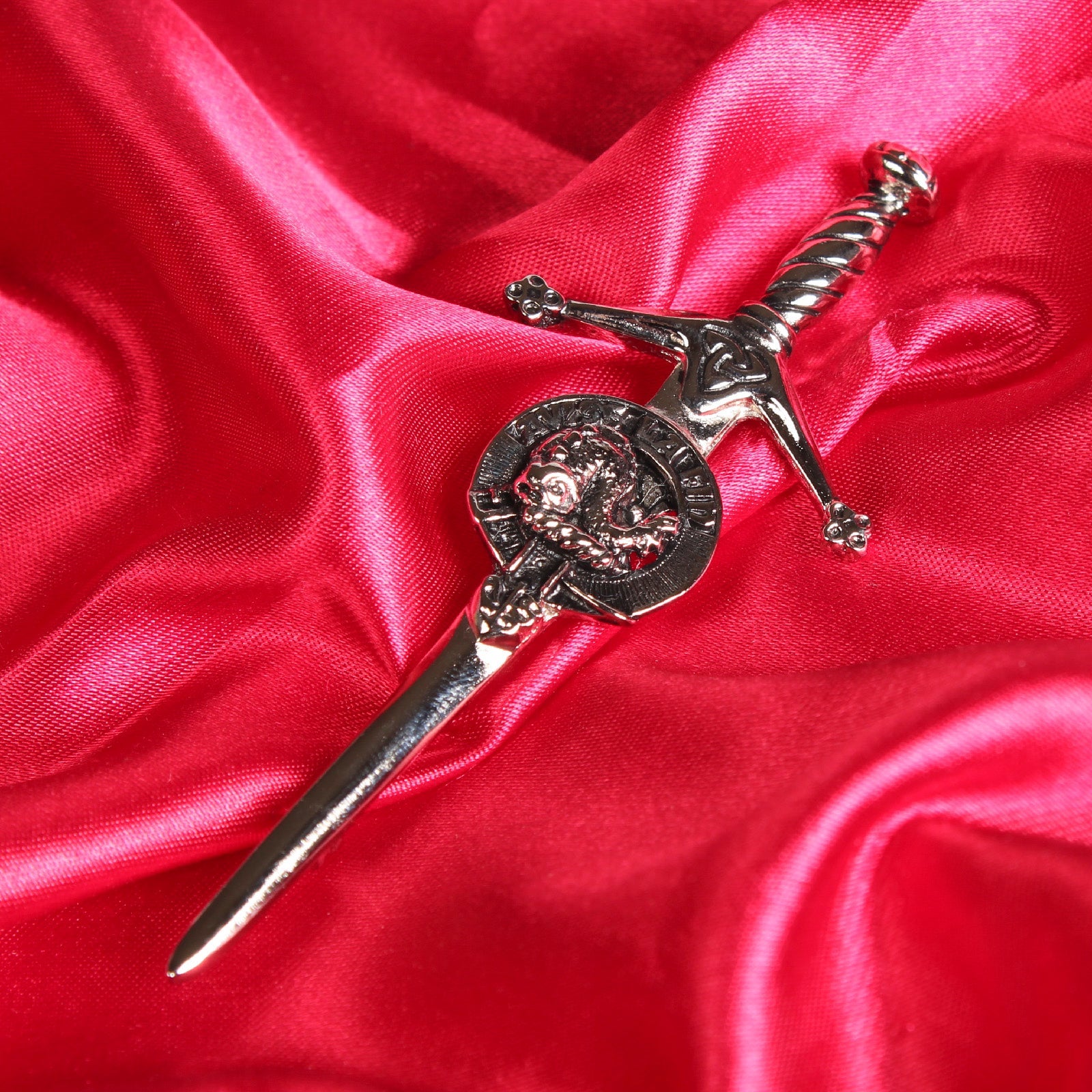 Kennedy Clan Badge, Kilt Pin, Lapel Pin, Cufflinks, Keyring/Key Fob & Gift Set — Fine Pewter by Art Pewter — Made in Scotland (Shiny Finish) - Heritage Of Scotland - Kilt Pin
