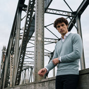 Men's Dunedin Cashmere 100% Cashmere V - Neck Jumper - Ultramarine - Heritage Of Scotland - S