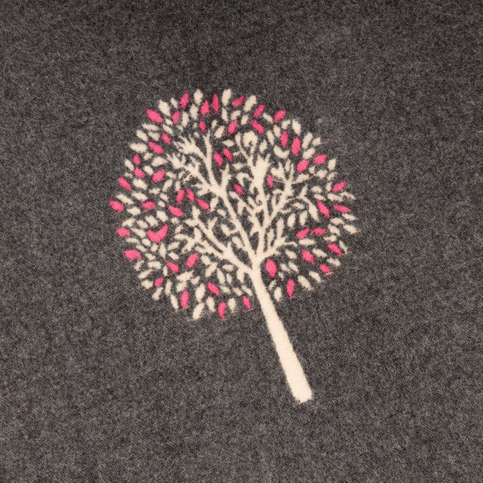 Mini Tree Super Soft Stole Grey/Bright Pink - Heritage Of Scotland - GREY/BRIGHT PINK