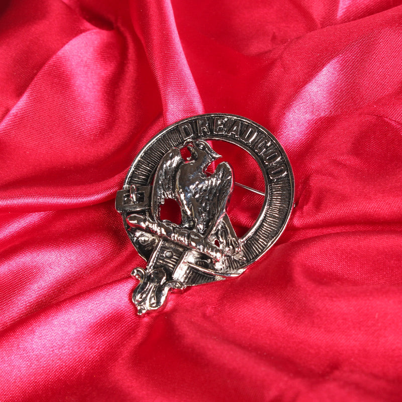 Munro Clan Badge, Kilt Pin, Lapel Pin, Cufflinks, Keyring/Key Fob & Gift Set — Fine Pewter by Art Pewter — Made in Scotland (Shiny Finish) - Heritage Of Scotland - Badge