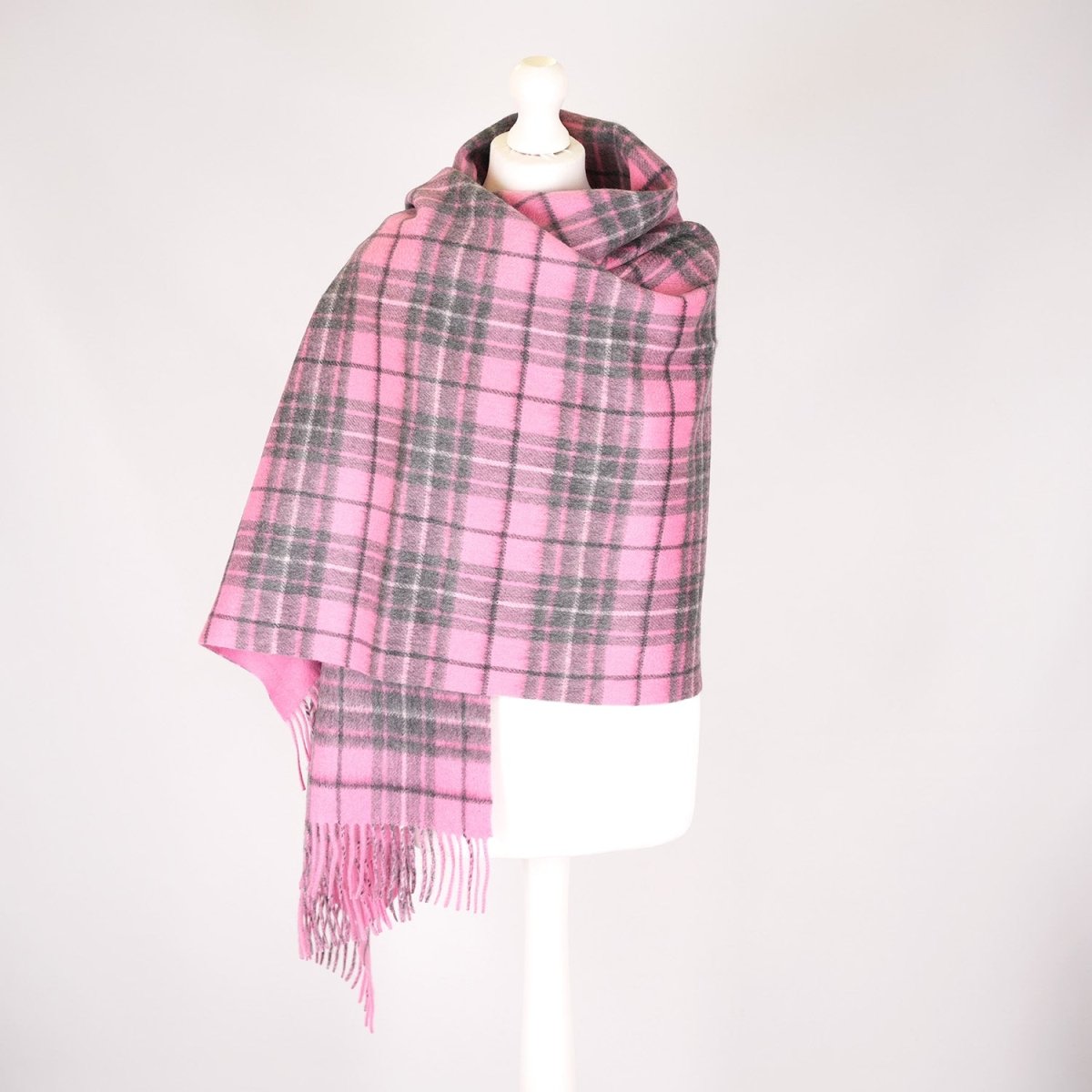 Premium Reversible 100% Cashmere Stole – Gresham Pink Derby | Dunedin Cashmere - Heritage Of Scotland -