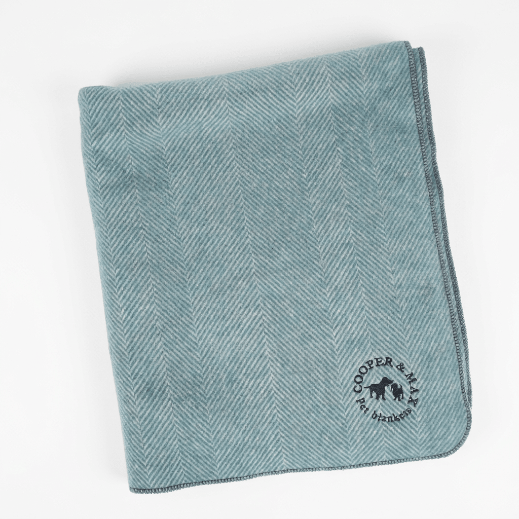 Recycled Wool Herringbone Pet Blanket – 150cm x 90cm - PISTACHIO - Heritage Of Scotland -