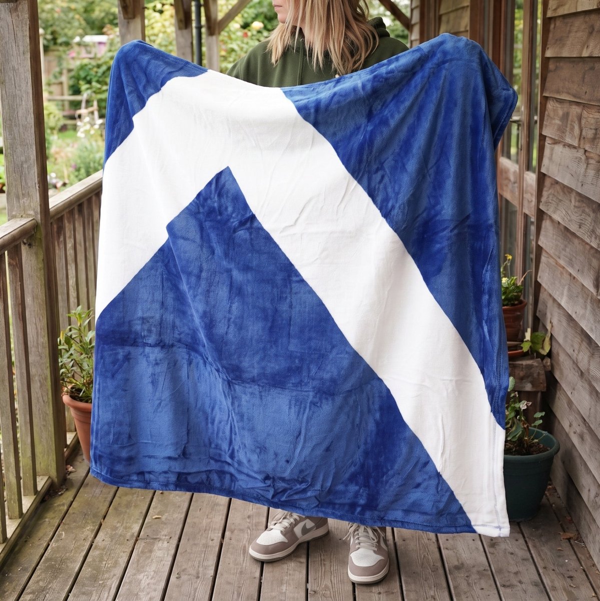 Scottish Saltire Flag Fleece Throw Blanket – Blue & White - Heritage Of Scotland -