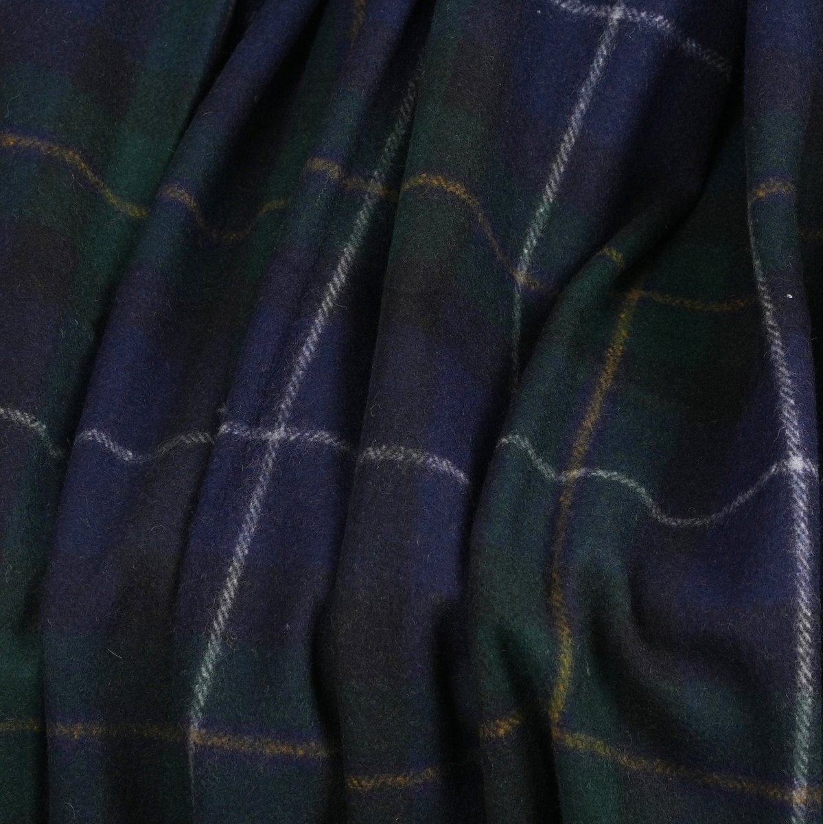 Tartan Wool Blend Blanket Throw – Soft Plaid Sofa & Bed Blanket - Macneil Of Barra - Heritage Of Scotland -