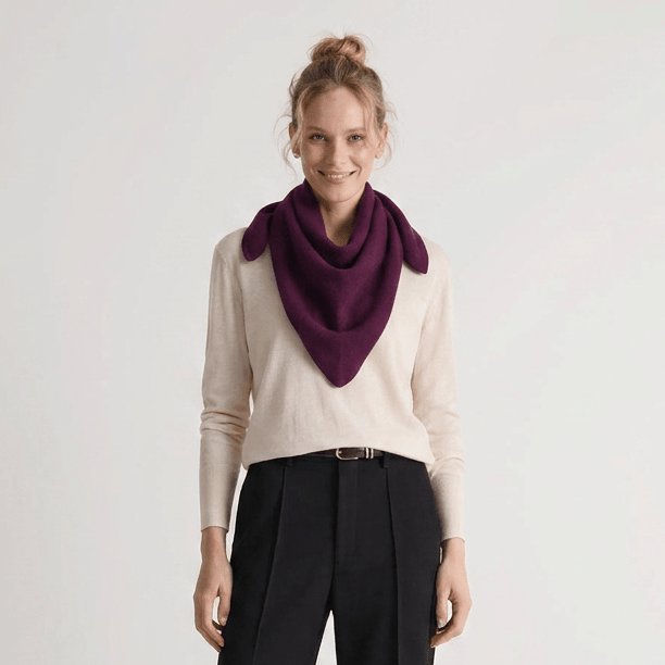 Women’s Luxury Ribbed Cashmere Triangle Scarf - EMINENCE - Heritage Of Scotland -
