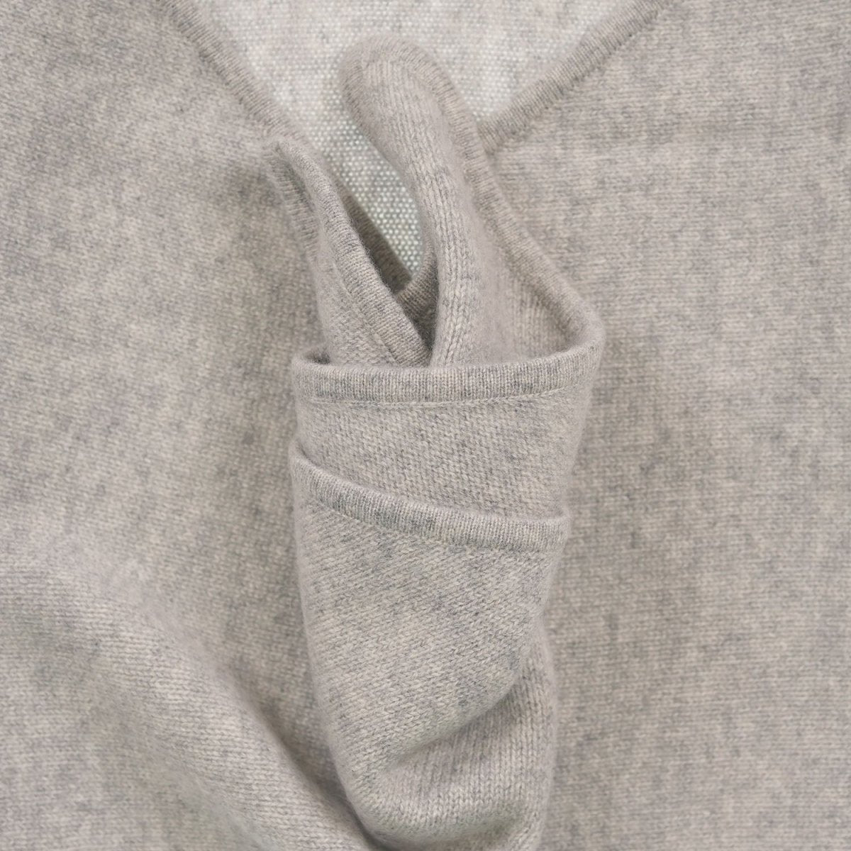 Women’s Luxury Ribbed Cashmere Triangle Scarf - OYSTER - Heritage Of Scotland -