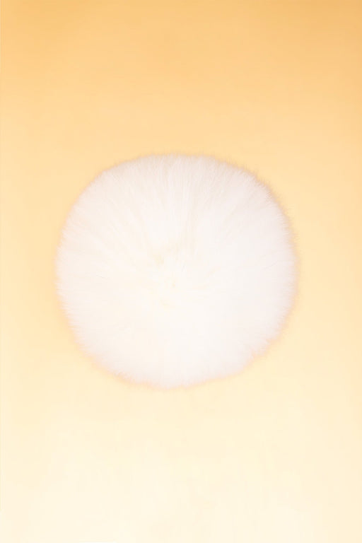 100% Real Fur Pom Pom White - Heritage Of Scotland - WHITE