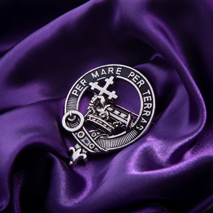 Clan Badge Macdonald Of The Isles - Heritage Of Scotland - MACDONALD OF THE ISLES