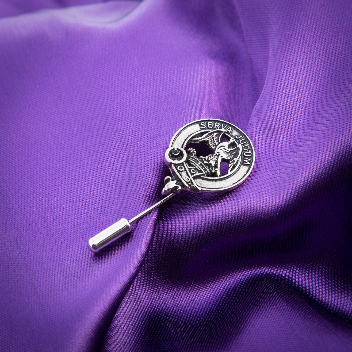 Clan Lapel Pin Hay - Heritage Of Scotland - HAY