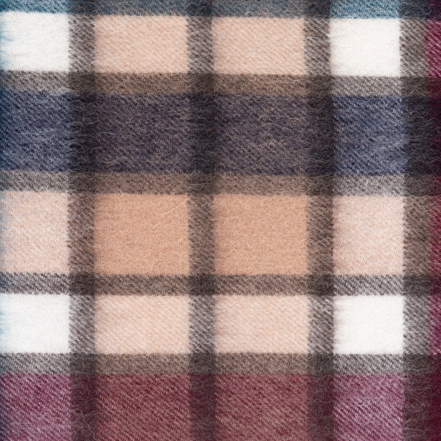 Edinburgh 100% Lambswool Scarf Artillery Check Navy/Camo - Heritage Of Scotland - ARTILLERY CHECK NAVY/CAMO