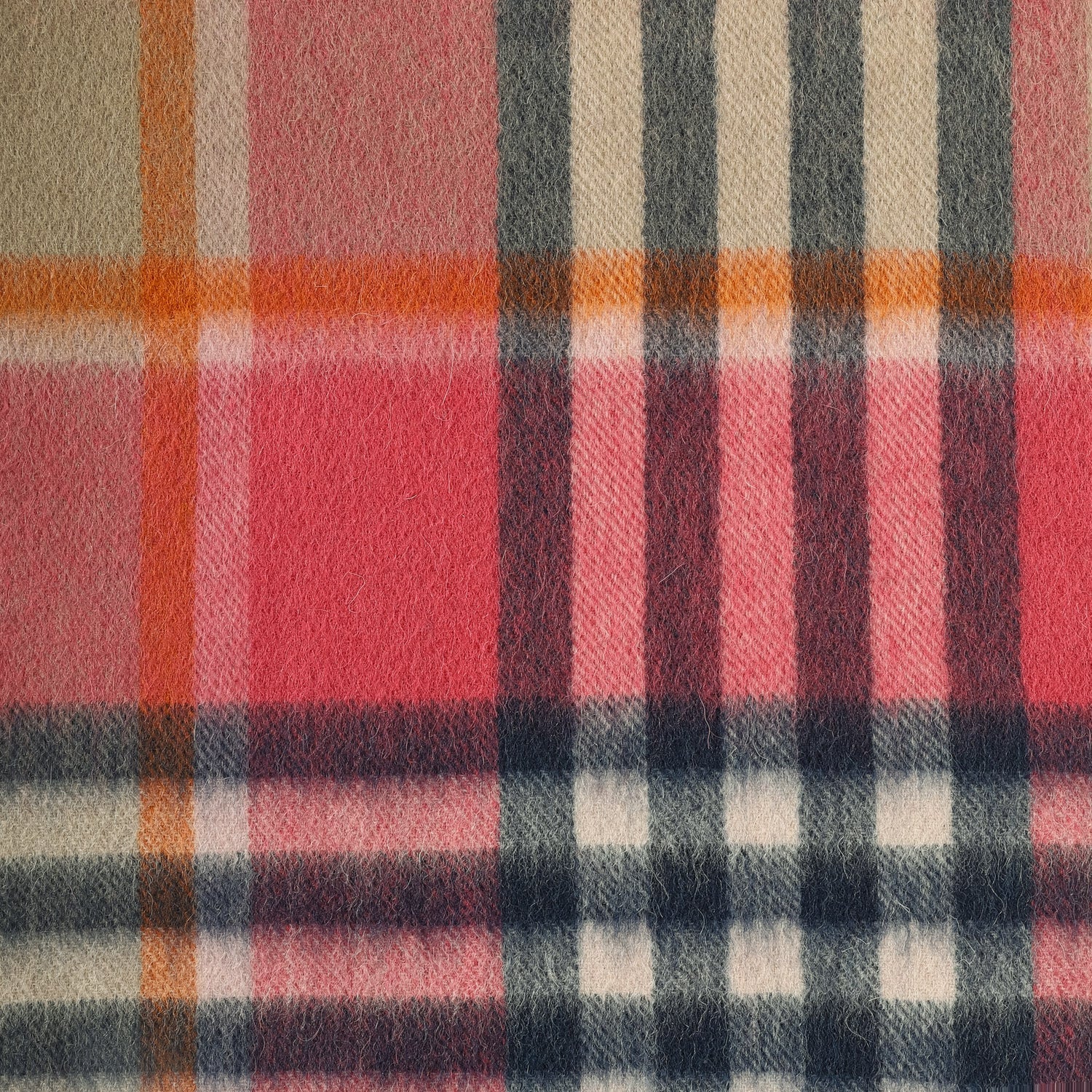 Edinburgh 100% Lambswool Scarf Chequer Tartan Astral/Raspberry - Heritage Of Scotland - CHEQUER TARTAN ASTRAL/RASPBERRY
