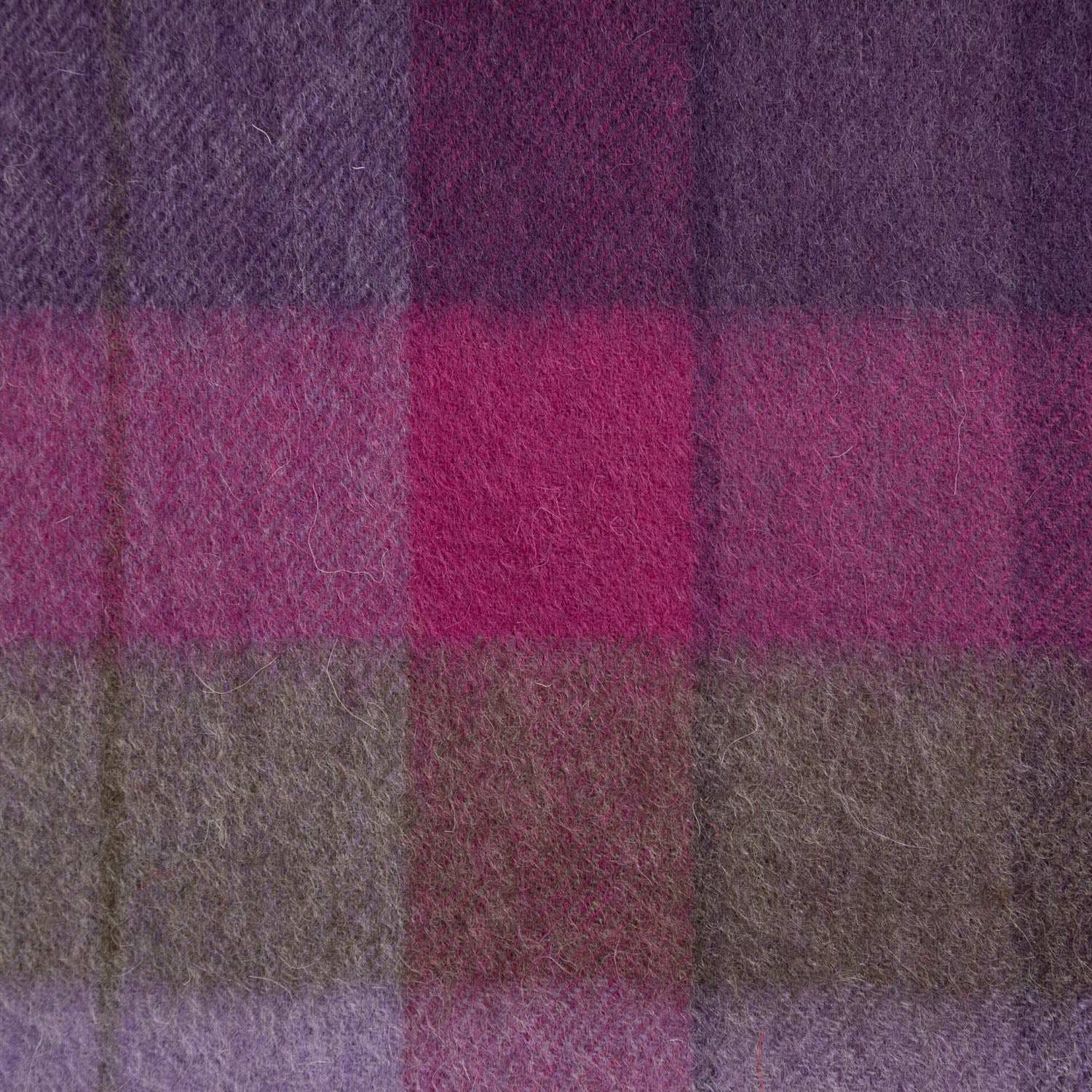 Edinburgh 100% Lambswool Scarf Mixed Check - Heather/Pink - Heritage Of Scotland - MIXED CHECK - HEATHER/PINK